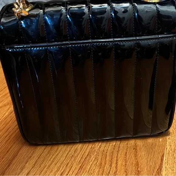 YSL Vicky crossbody bag Versatile and also works as small handbag - Picture 2 of 11